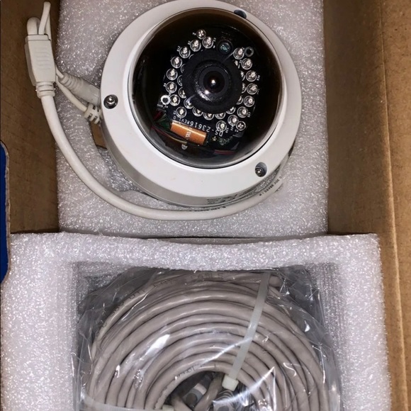 4X MVF IP Eyeball Dome Camera with Audio NTSC - Picture 3 of 5